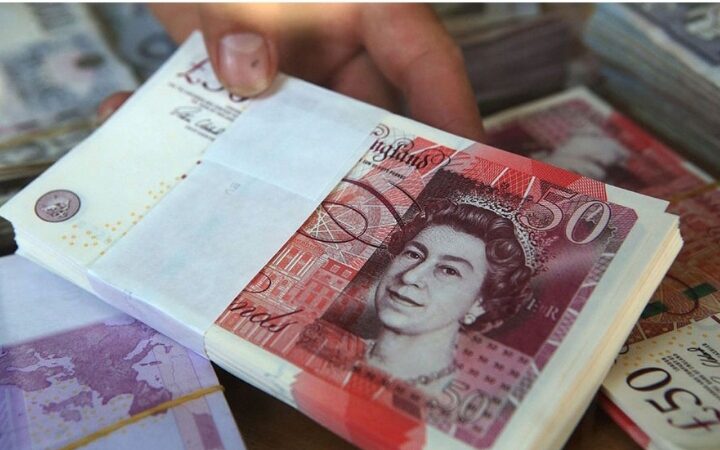 Why British pounds fell to record low