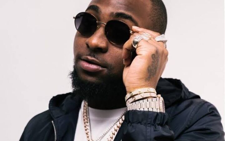 Davido unveils iconic photos of performance at FIFA Word Cup closing ceremony