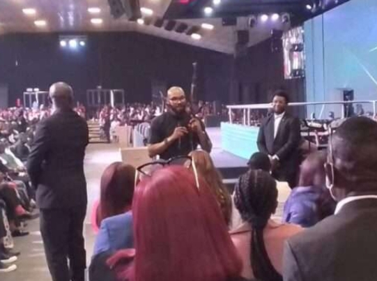 Wahala as pastor brings AK 47 gun to altar