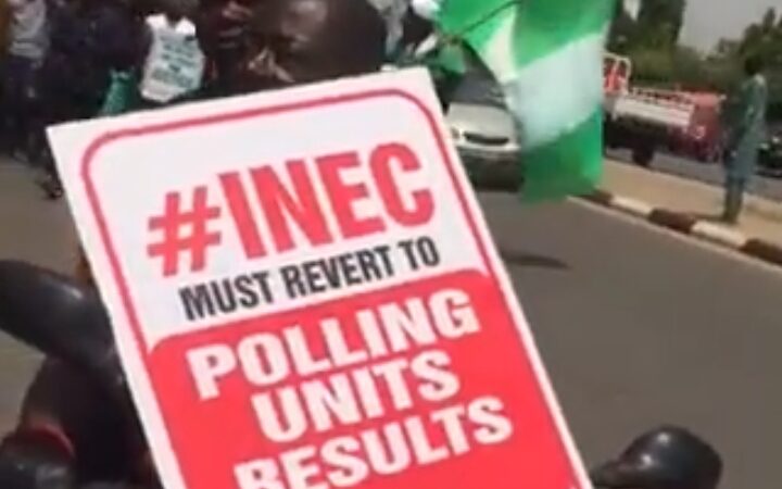Nigerians protest against alleged electoral malpractice by INEC (in videos)