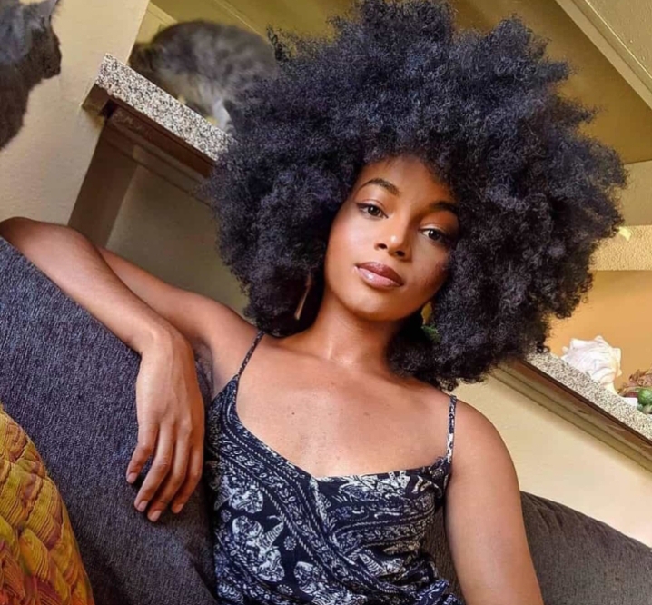 10 ways to care for black natural hair during rainy season