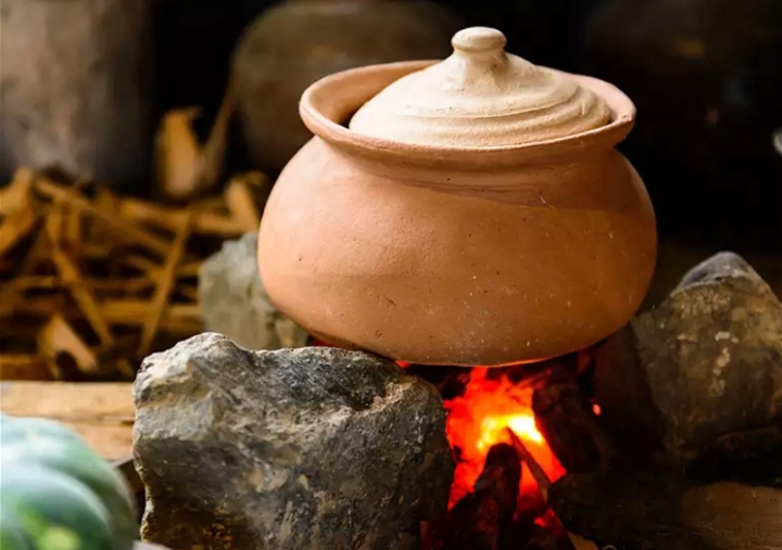Why clay pot is best for cooking